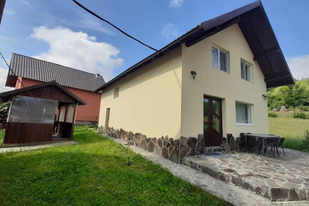 Casa In Curte La Zavate Villa Bran  Eksteriør billede